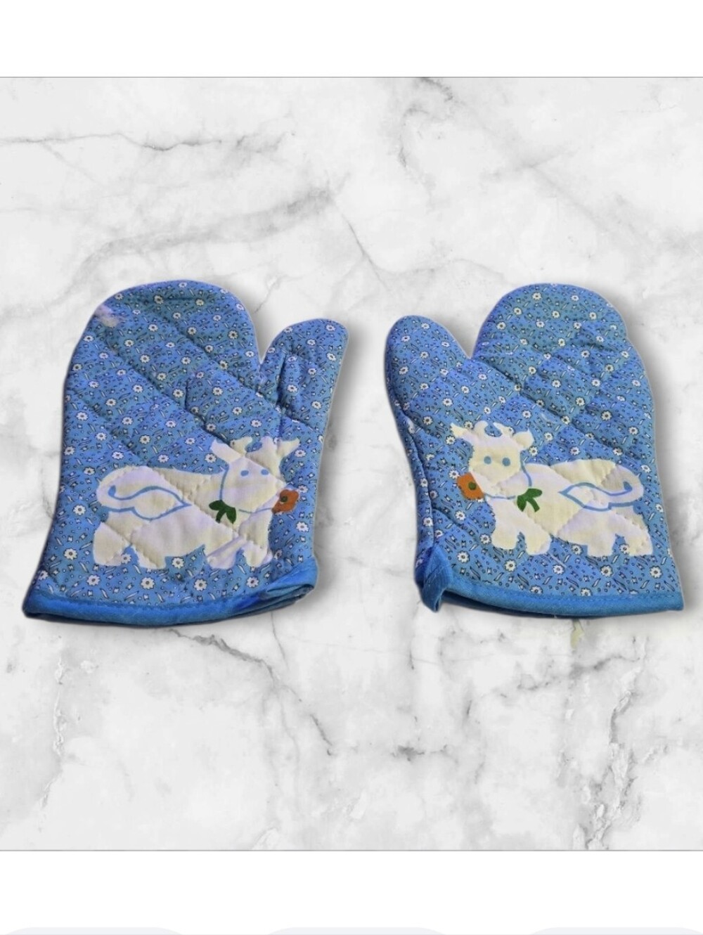Vintage  Blue  Oven Mitts with Cow Design - Cute Kitchen Accessory
